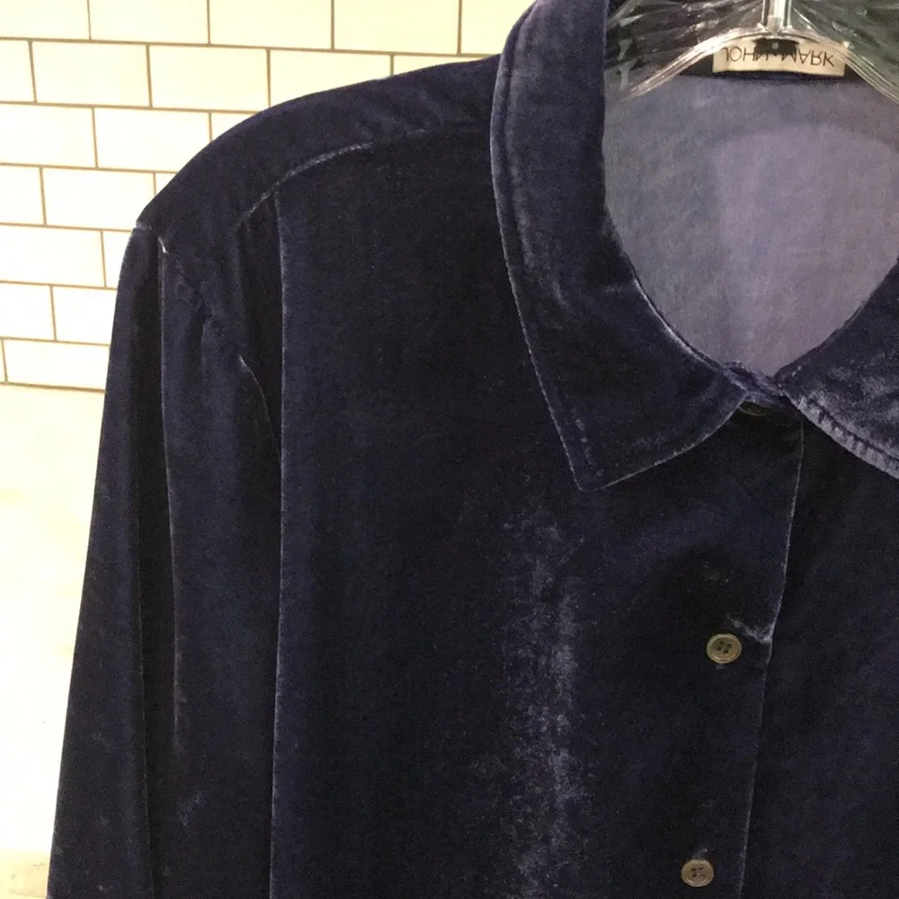 John Mark Button Up Shirt Womens Large Blue Velvet Tunic Top Lagenlook Classic - Picture 2 of 8